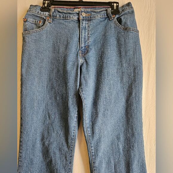 Levi's 550 Jeans Women’s 12L (31x32) Relaxed Fit Bootcut Mid Rise Medium Wash - Picture 4 of 10